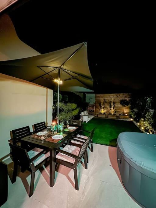 Relaxing Garden Los Cristianos Con Jacuzzi Y Barbacoa Arona  Eksteriør billede